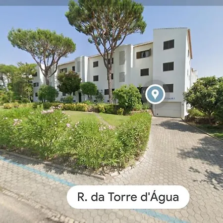 T1 Com Piscina - Mouramar I Apartment *