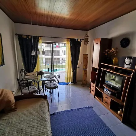 T1 Com Piscina - Mouramar I Appartement