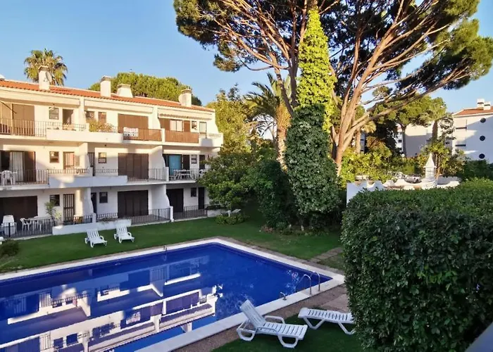 T1 Com Piscina - Mouramar I 빌라모라